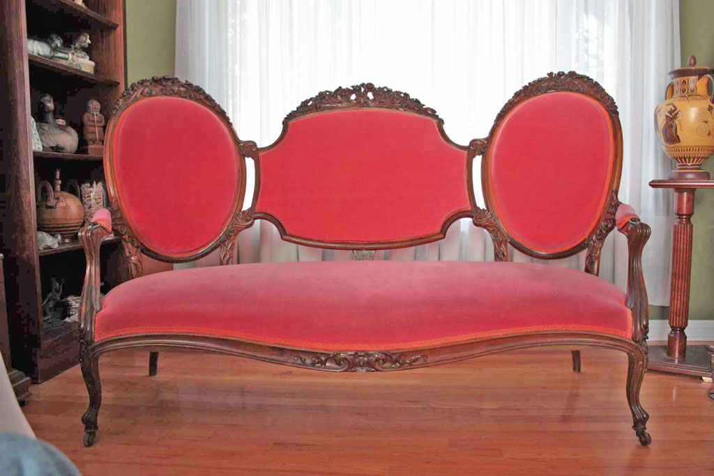 sofa identify — Can you help me identify this sofa?