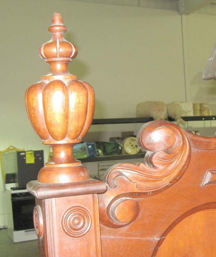 mallard4 — Prudent Mallard Bed at auction