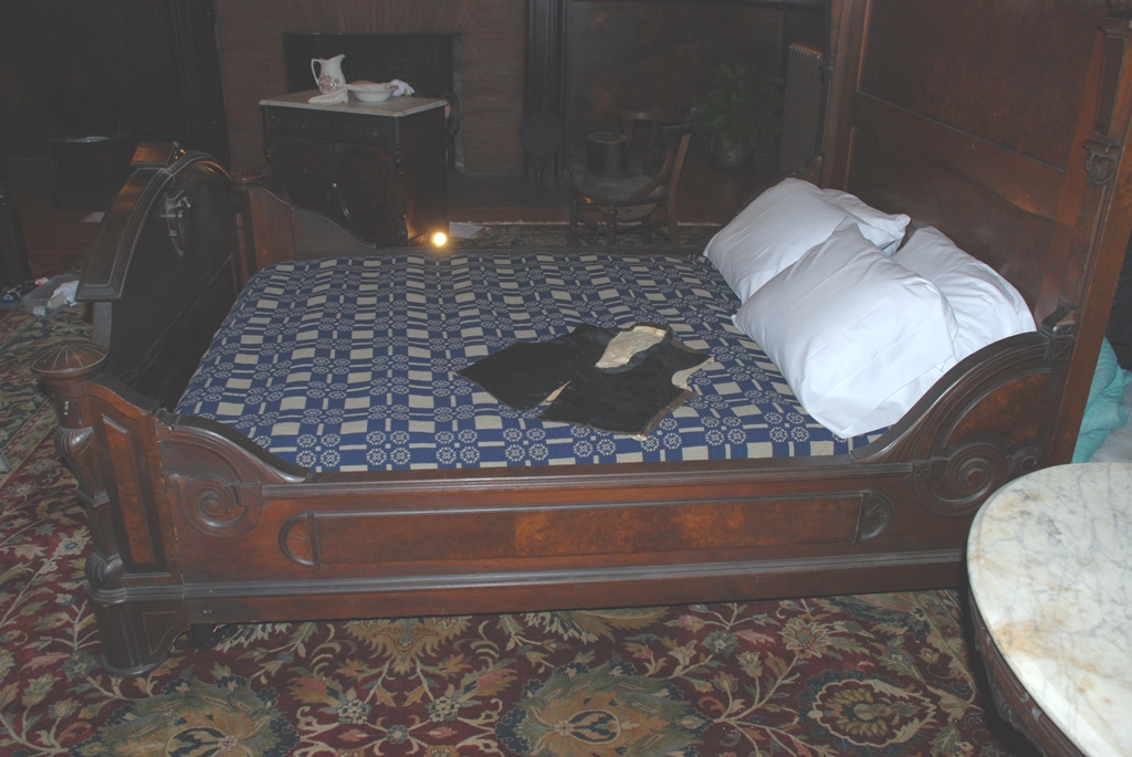 bed side — Can you help date this bed?