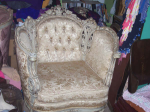 100 0642 — Anyone know anything about this style chair? 