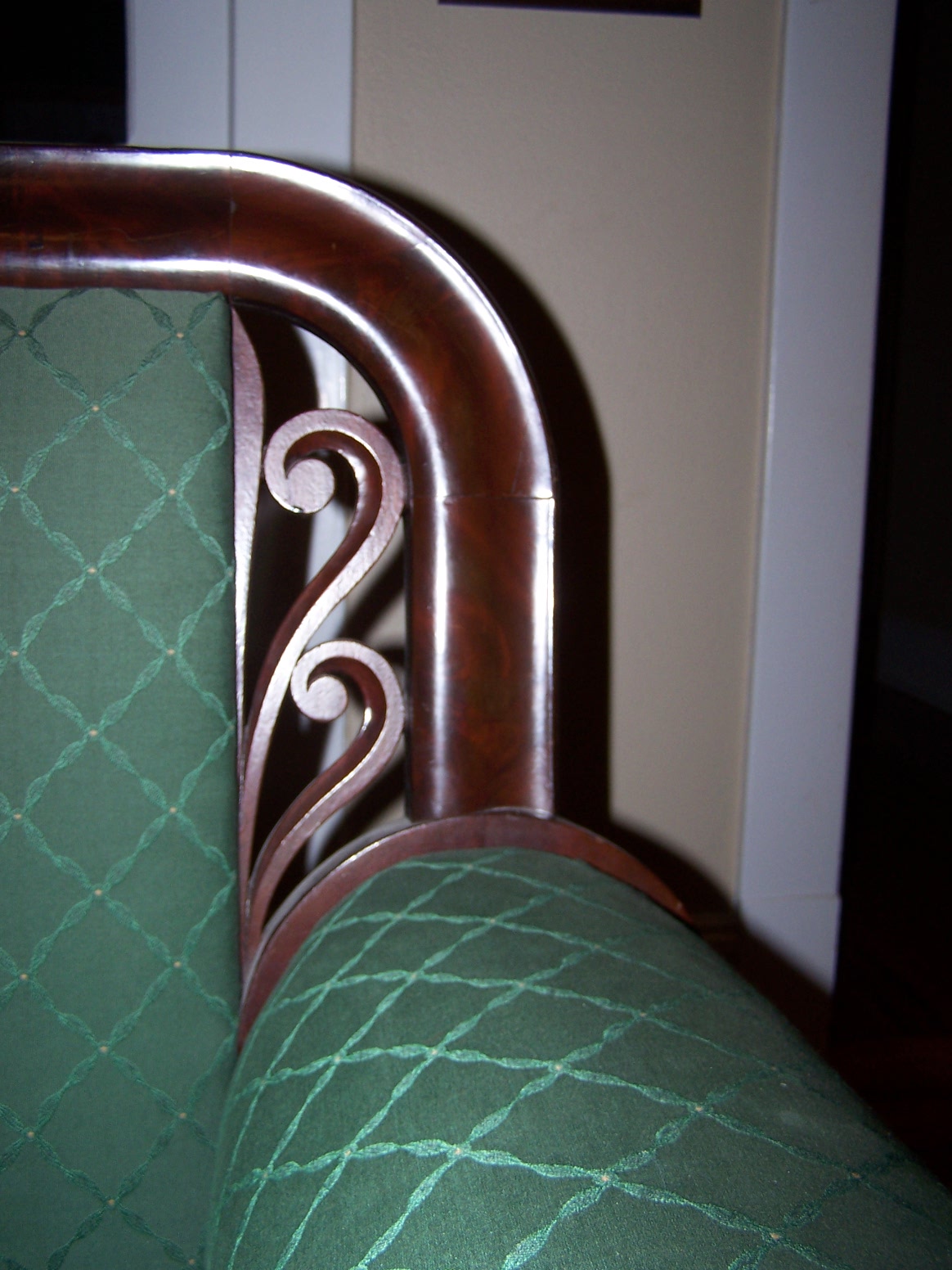 100 5346 — 1855 ?Empire? Sofa - Please help with details!!!