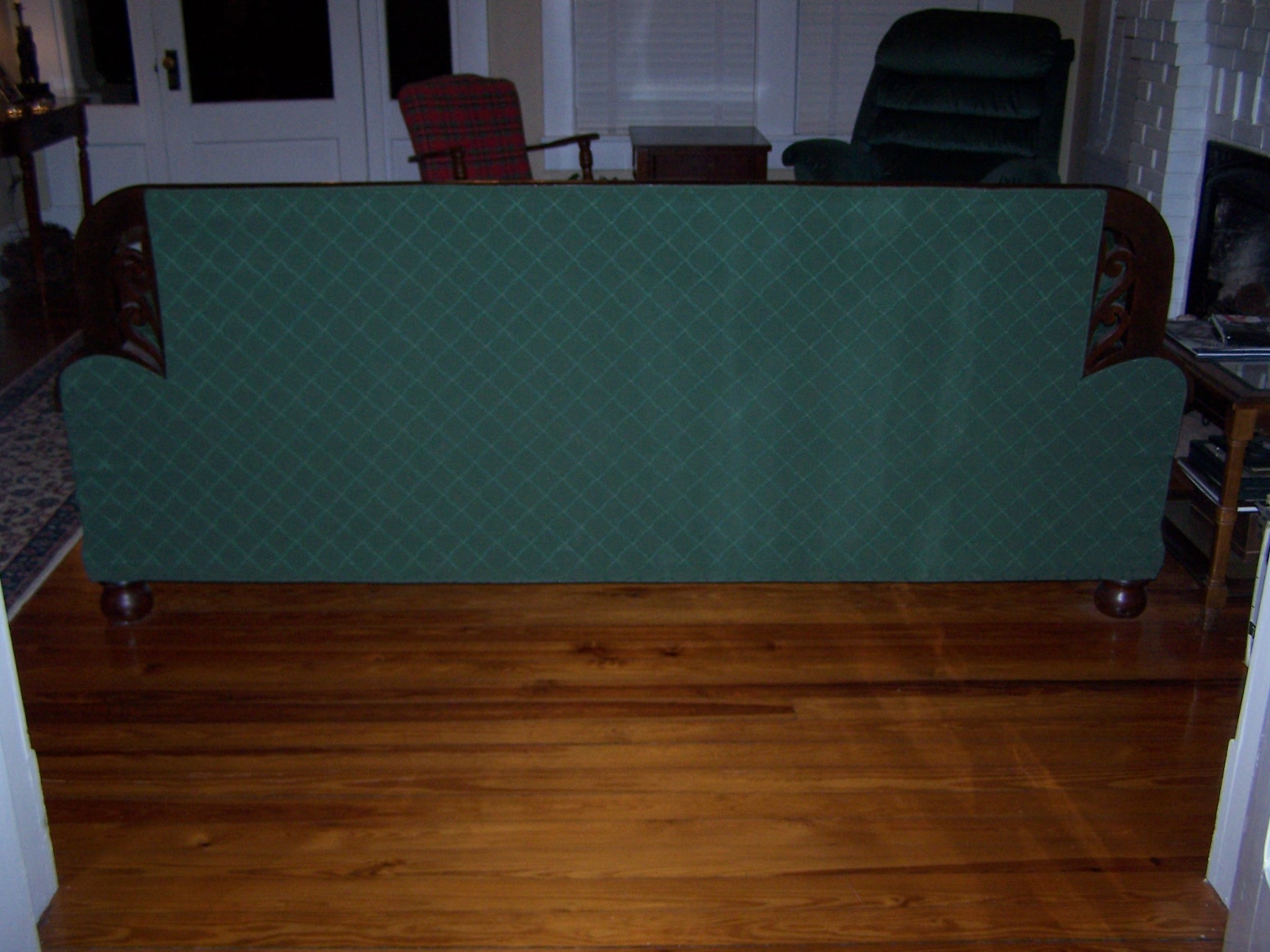 100 5350 — 1855 ?Empire? Sofa - Please help with details!!!