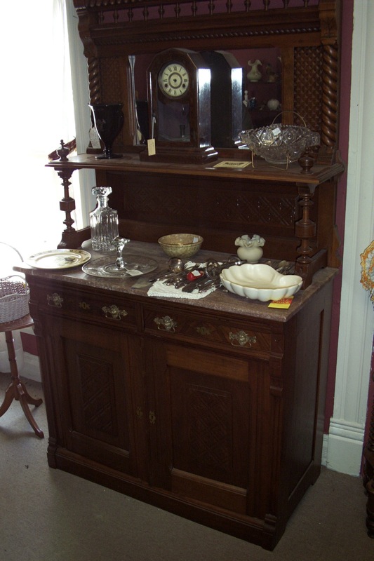 DCP 0001 — Identifying a Sideboard