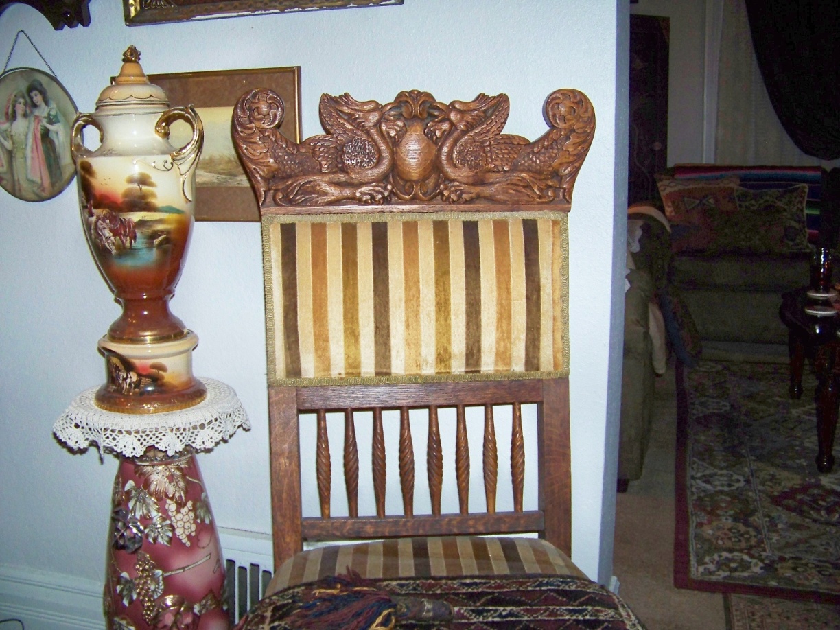 Griffin Chair 2 — Oak Griffin Chair
