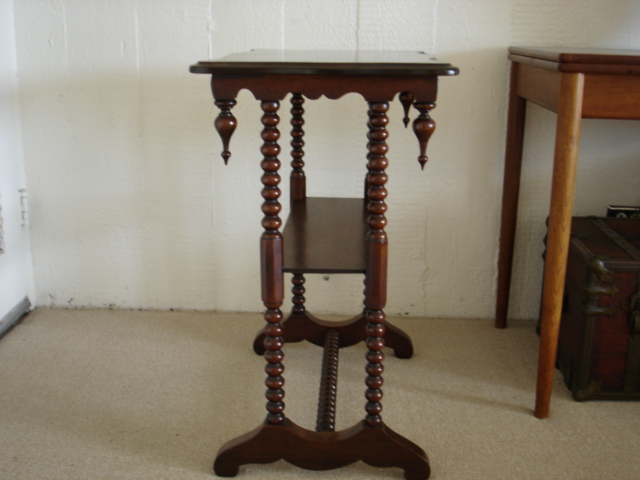 Picture 008 — Does anyone have information about this table?