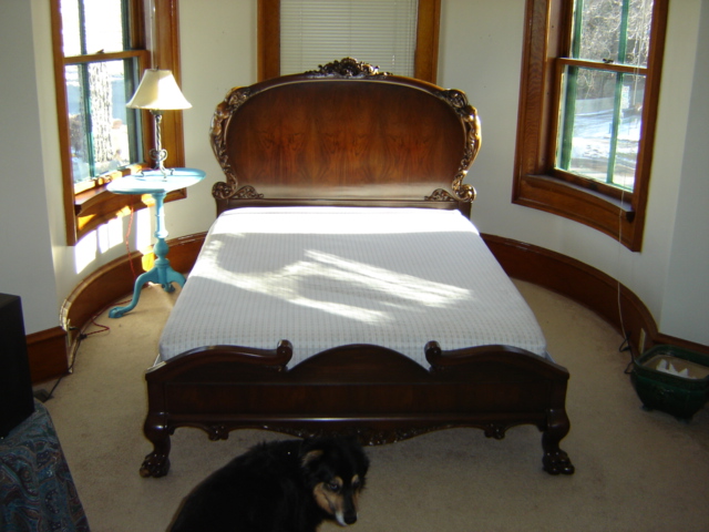 Bed Full — Bedroom Suite Identification