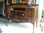 smsidebd — Raised carving on sideboard door