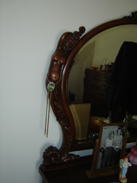 Dresser Dt 5 — Bedroom Suite Identification