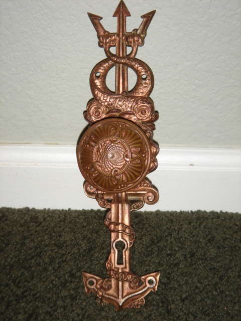 yale11 — Brass/Bronze Victorian hardware