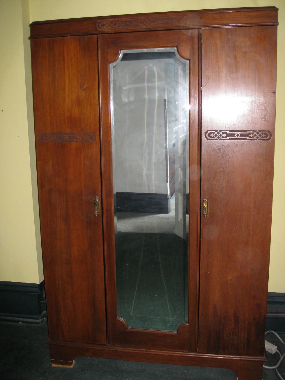 Armoire   Wardrobe 1 — Please help me identify this armoire...