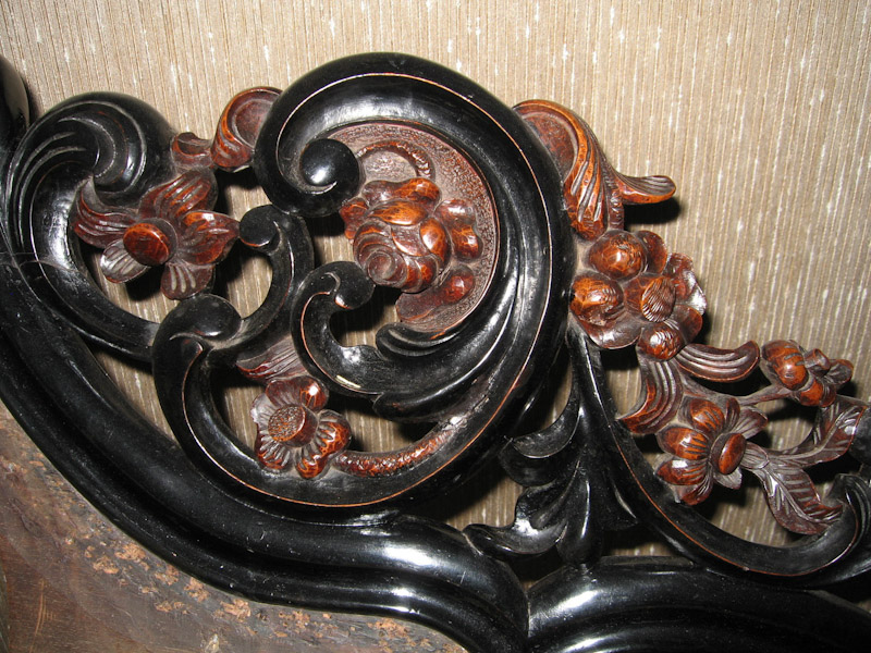 rsz settee back — ...to be or not to be Belter