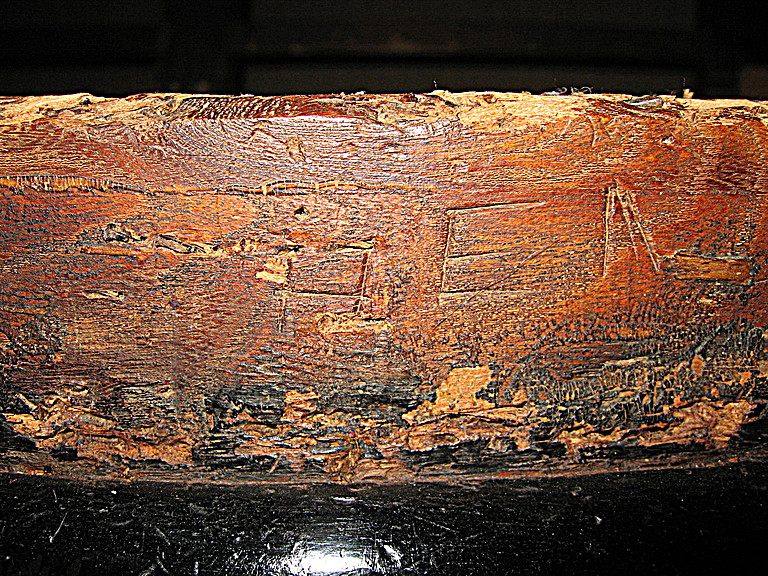 rsz rsz incised letters on settee — ...to be or not to be Belter