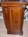 AEC 4 — Origin of a cabinet