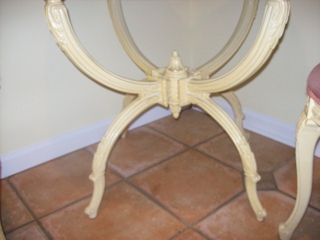 100 0750 (640x480) — Palor Chair