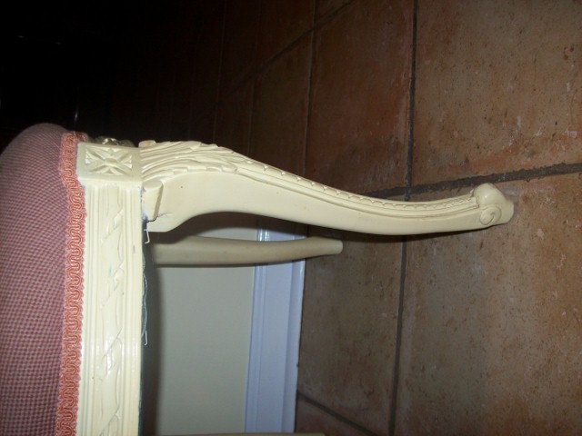 100 0751 (640x480) — Palor Chair