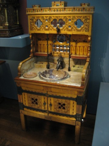 gothic washstand — Pics from the Victoria & Albert Museum