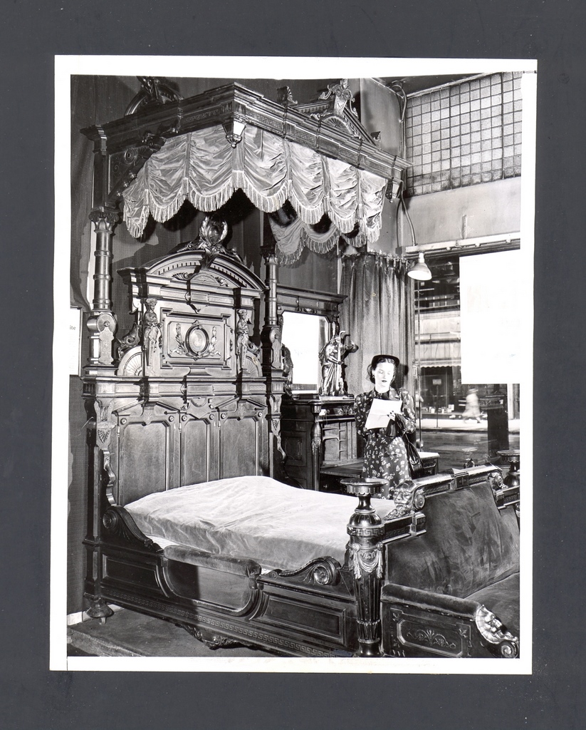 auction delight — vintage auction photo - wow!