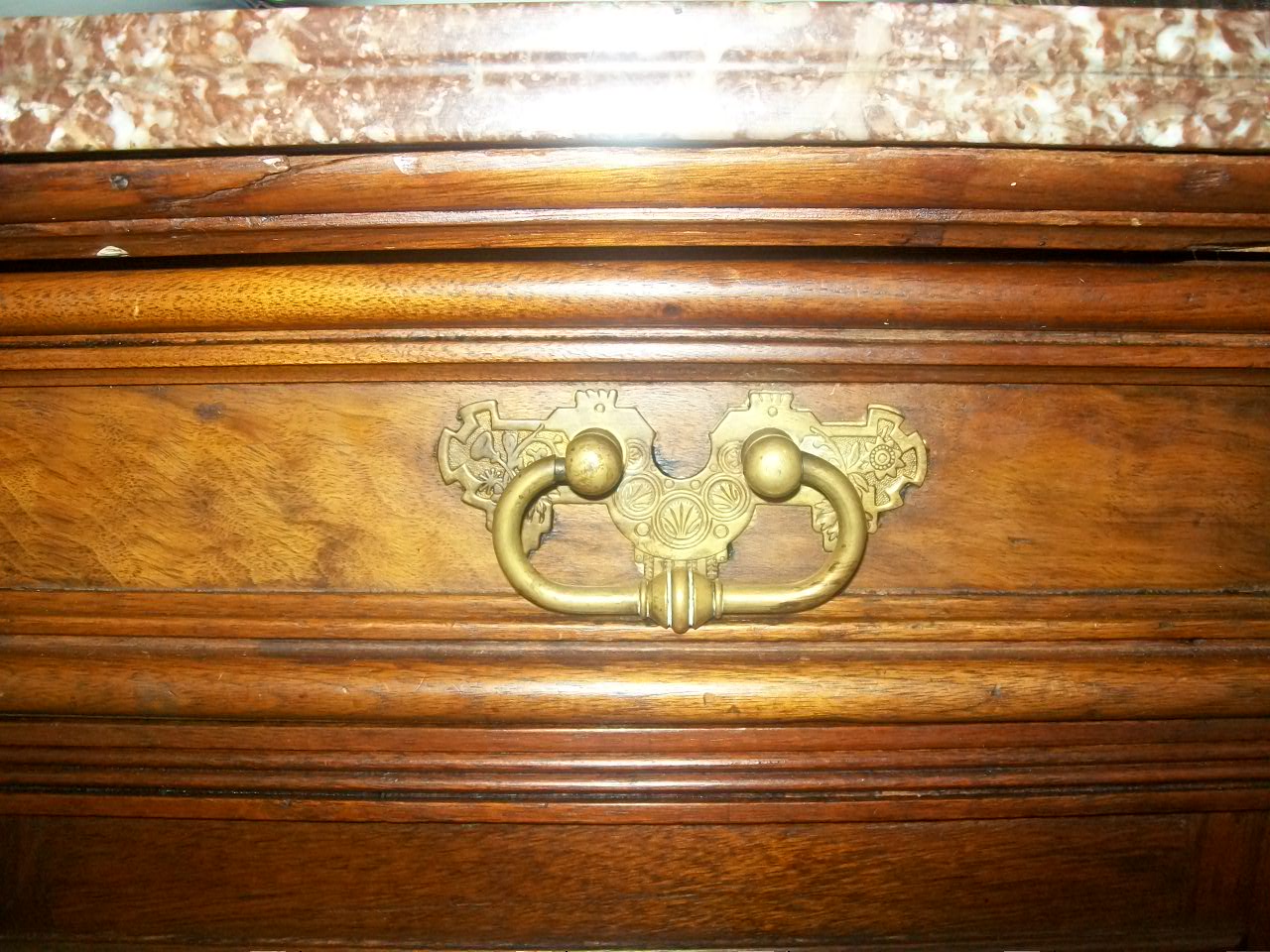 001 — Herter Dresser & Wash Stand?