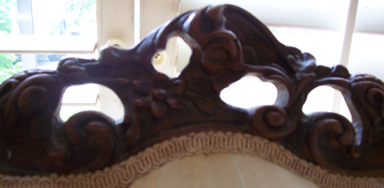 100 1799 small — Was this sofa made in 1920? New closeup photos