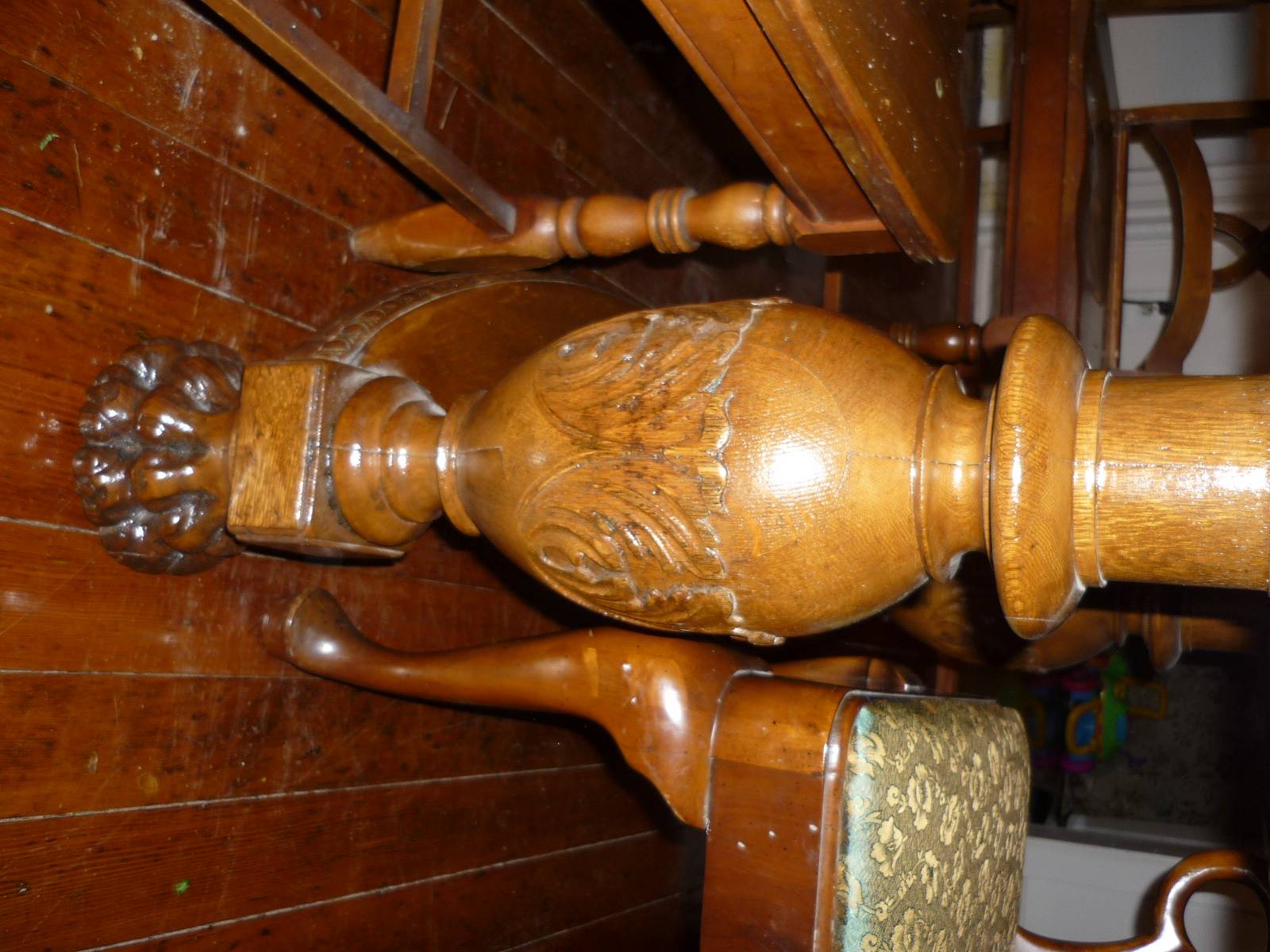 tab3 — Antique American Oak 48 inch Dining Table with 6 Leaves Gloversville NY $1500 