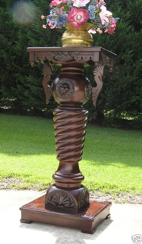 Twisted Pedestal  1 — Can someone help me date this pedestal?