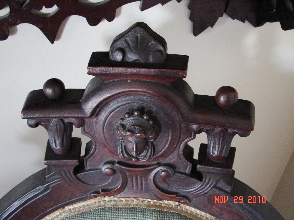 crest.gif — John Jelliff Chair?