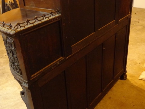 rsz picture 021[1] — Cabinet confusion