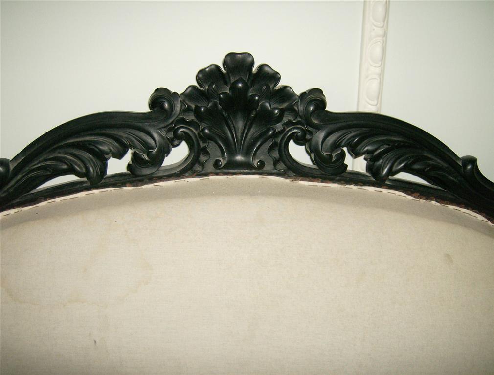 102302044 o — Attribution on this rococo sofa??