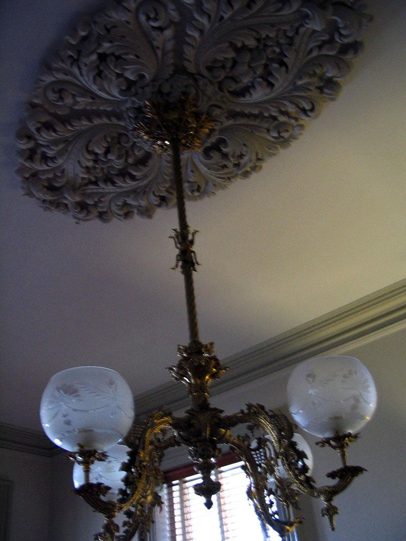 Fabulous medallion from Boston Ornament — My Italianate twin in University City