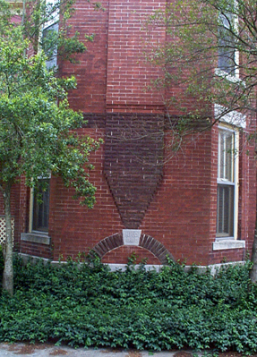 02 — Brick Victorian in Joplin, MO Area For Sale